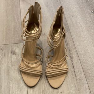 Beige Vince Camuto - never worn